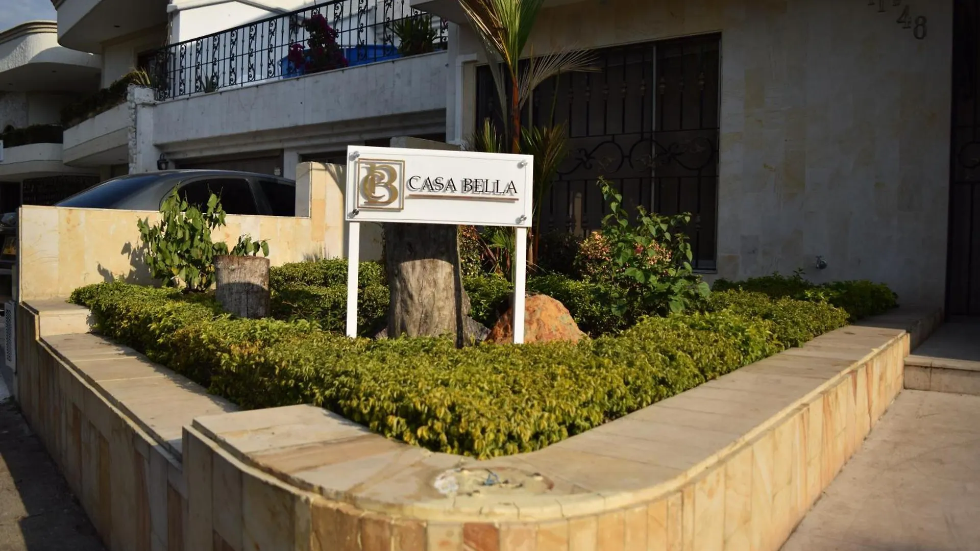 Casa Bella Suites カリ 0*,