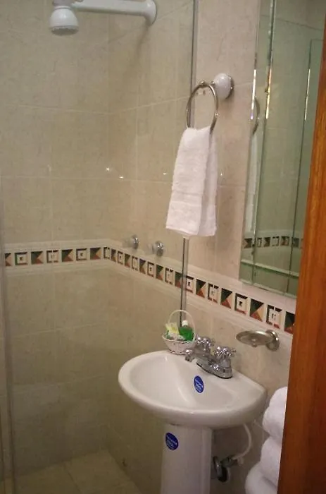 Casa Bella Suites カリ