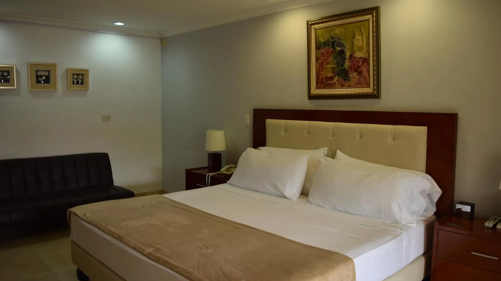 Casa Bella Suites カリ ベッド・アンド・ブレックファスト