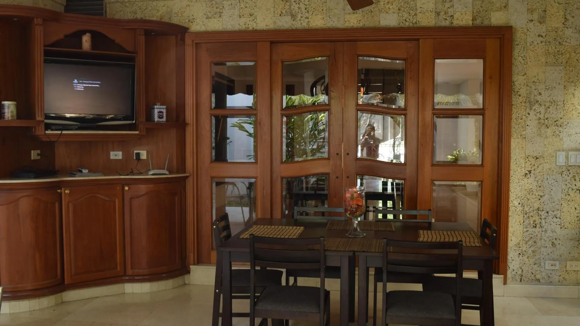 Casa Bella Suites カリ